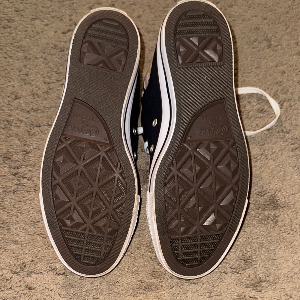 Women’s Converse Black High-Top Sneakers with White Daisy Accents - Picture 3 of 4